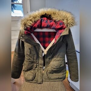 Army green, Medium, Hollister coat.